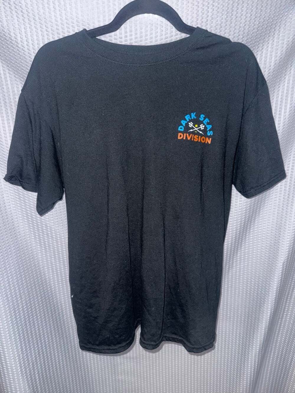 Dark Seas Division Crossed Trident Graphic T-Shirt Black Medium